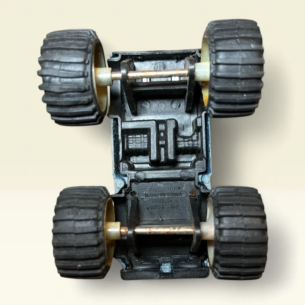 SWAMP RAT‎ Custom Ford F-150 Monster Truck Tootsietoy Blue Diecast Toy Vehicle